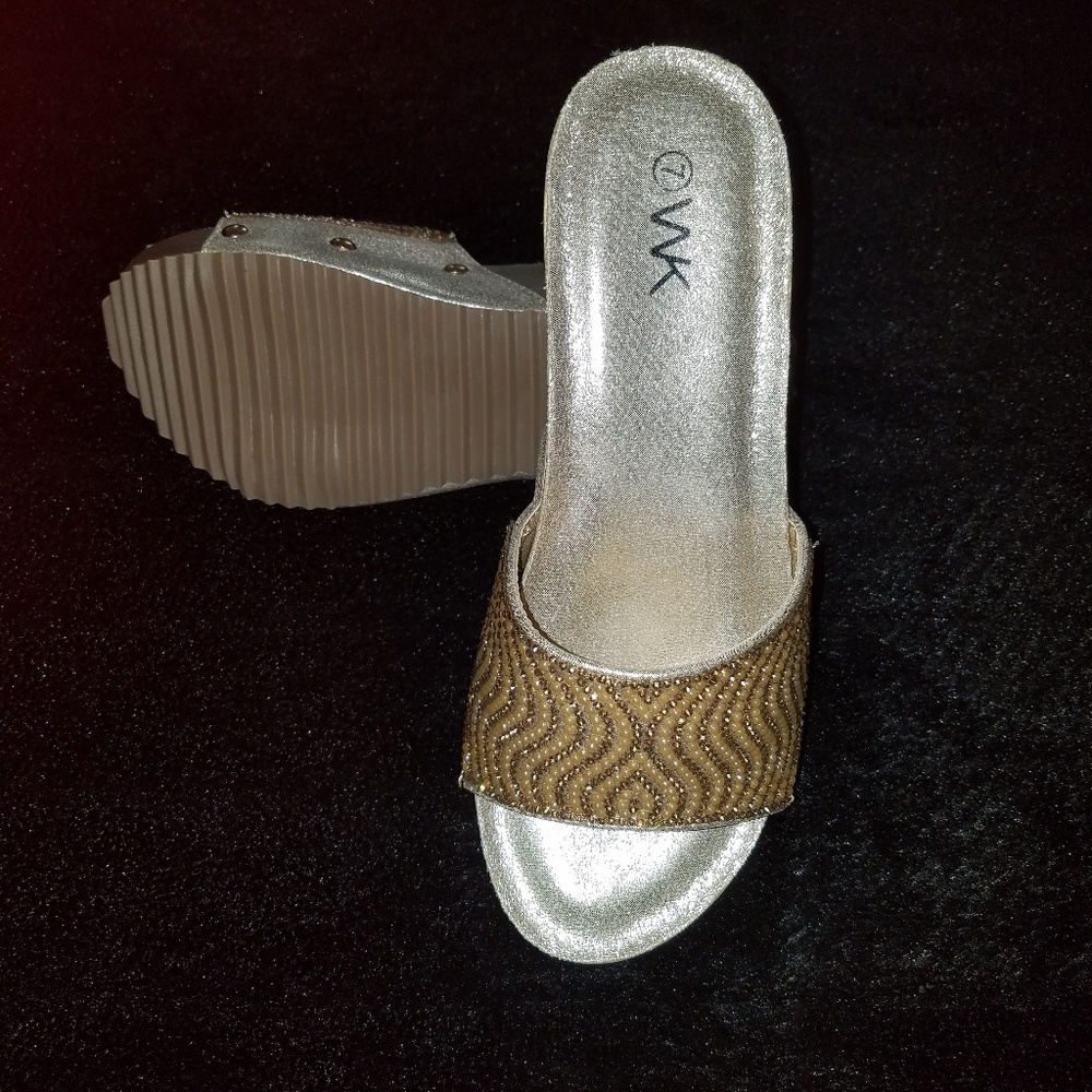 Sandals (NEW)